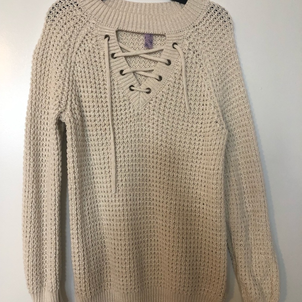 Francesca’s Waffle Knit Lace up Sweater size s